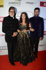 Amitabh Bachchan, Aishwarya Rai Bachchan, Abhishek Bachchan at Ht Most Stylish Awards in Delhi on 24th May 2016